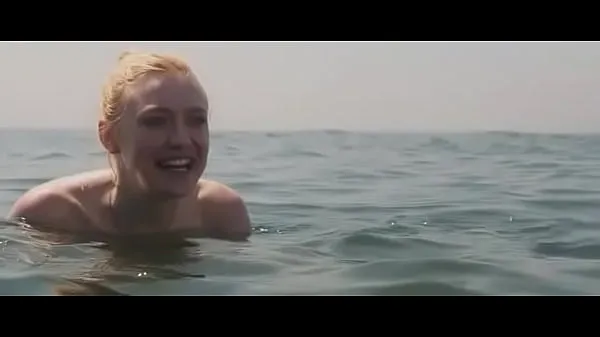 Hiển thị Dakota Fanning nude in Very Good Girls (Body Double Phim của tôi