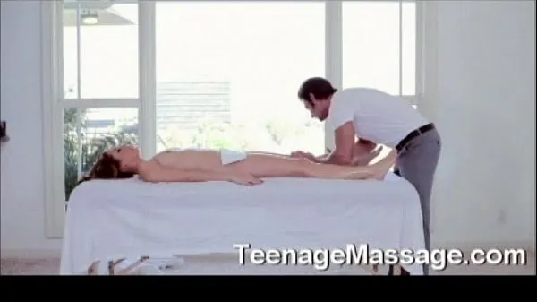 Gorgeous young Ella Milano gets tricky massage मेरी फ़िल्में दिखाएँ