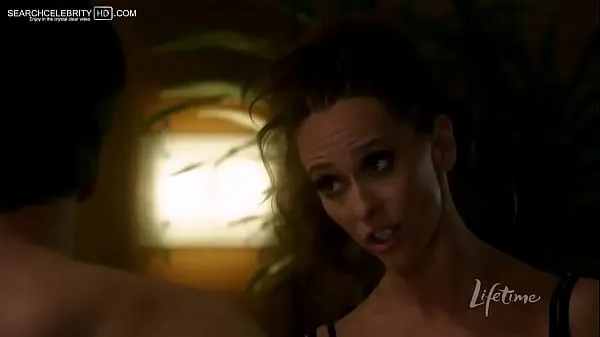 Zobrazit Jennifer Love Hewitt Showing Huge Cleavage in The Client List S01E02 moje filmy