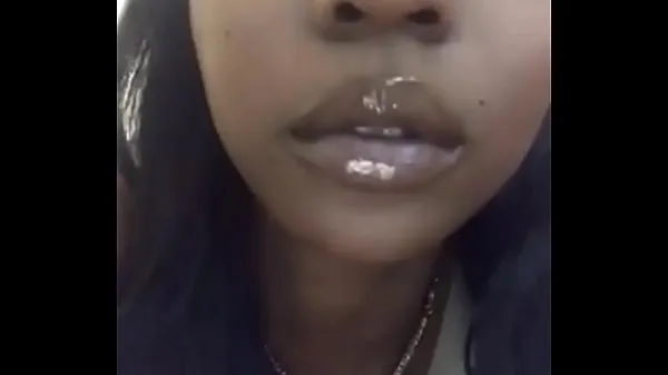 Mostrar chica negra bailando en periscopio mis películas