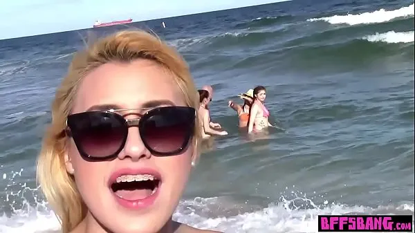 عرض Bisexual spring breaker teens fuck a guy from the beach أفلامي