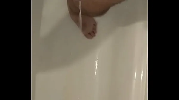 Mostrar pipi orinando pepee en la ducha por la mañana deportes acuáticos mis películas