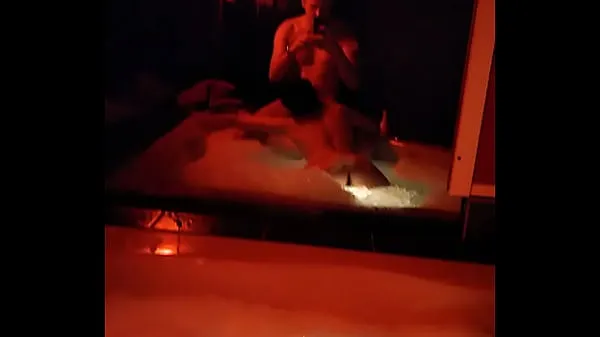 Tampilkan Teen hot tub blowjob Film saya