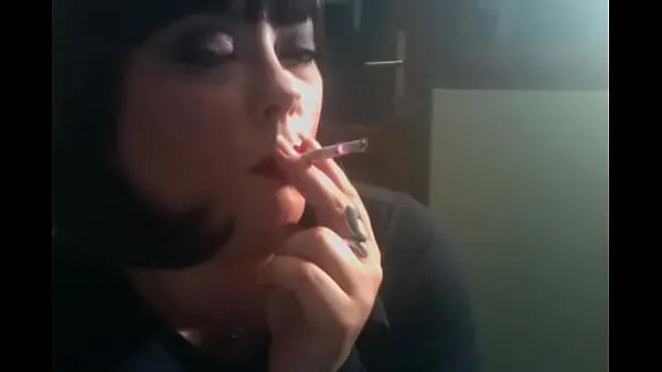 Mostrar Bbw tina snua cadena fuma 2120 cigarrillos mis películas