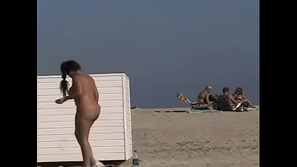 Show Exhibitionist Wife 19 - Anjelica teasing random voyeurs at a public beach by flashing her shaved cunt my Movies