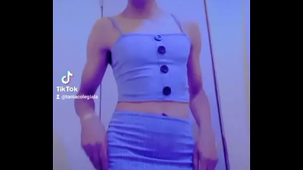 عرض Tania in skirt أفلامي