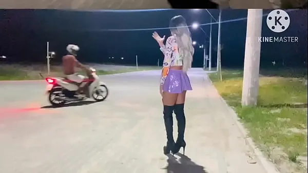 Zobraziť BIKER FUCKING WHORE ON THE STREET moje filmy